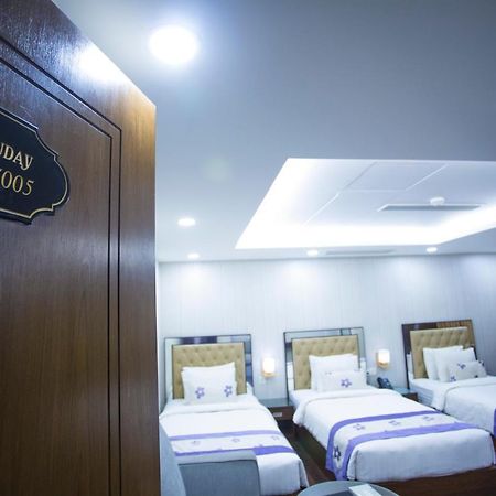Hotel 71 Дакка Экстерьер фото